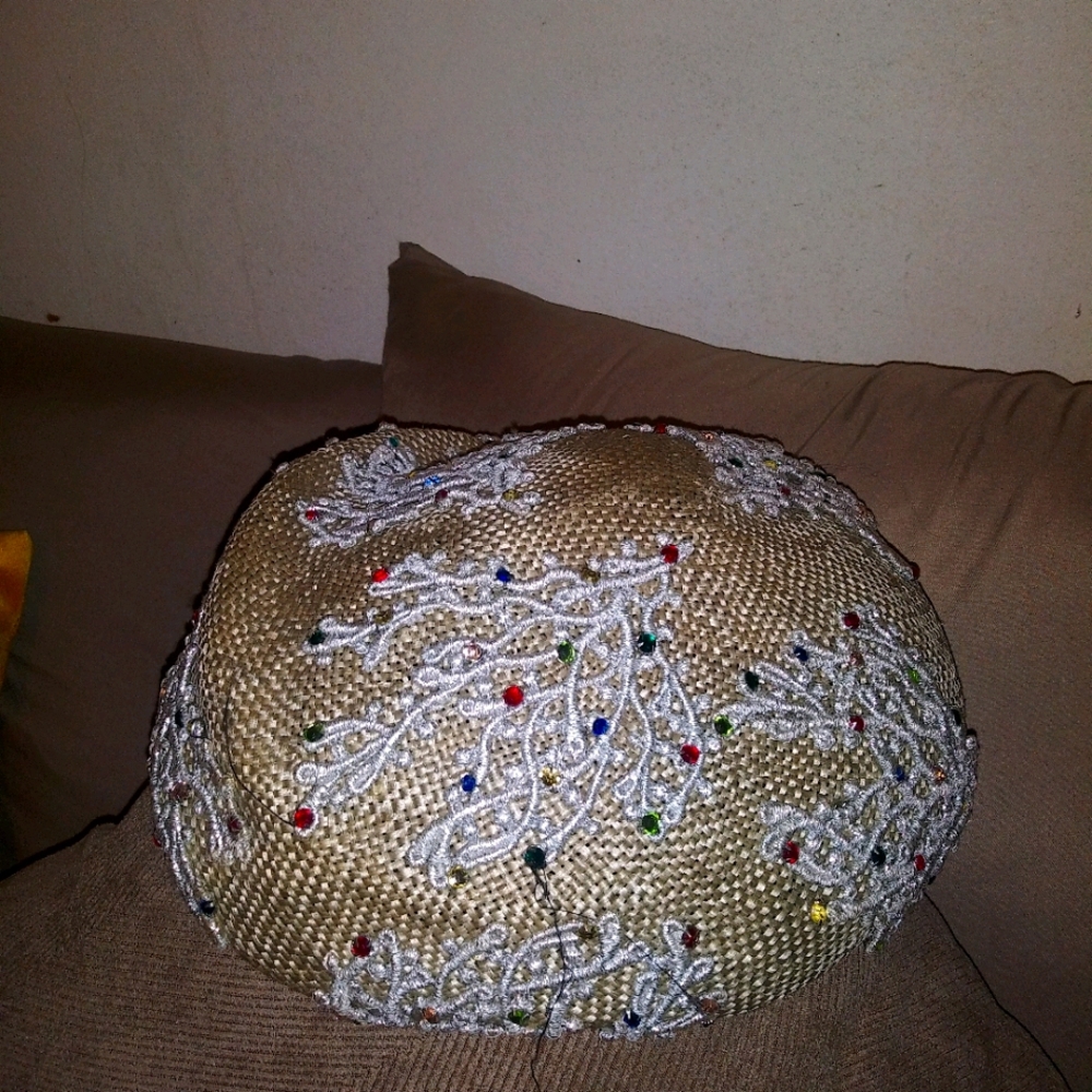 SOLD Beautiful 80s hat SOLD